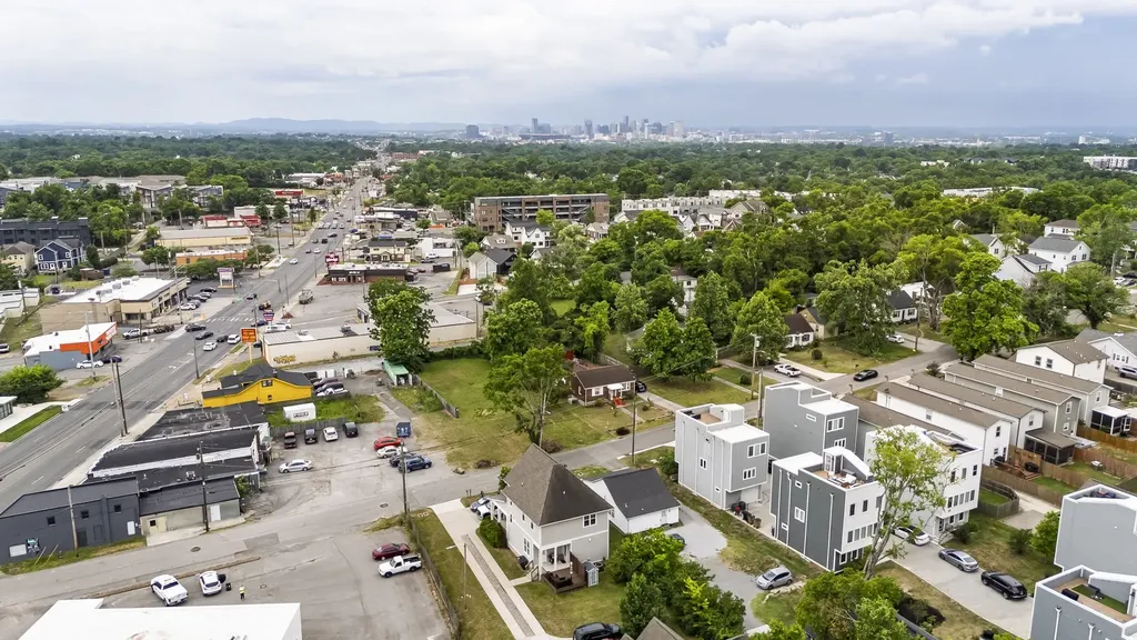 1021D Elvira Avenue Nashville TN 37216