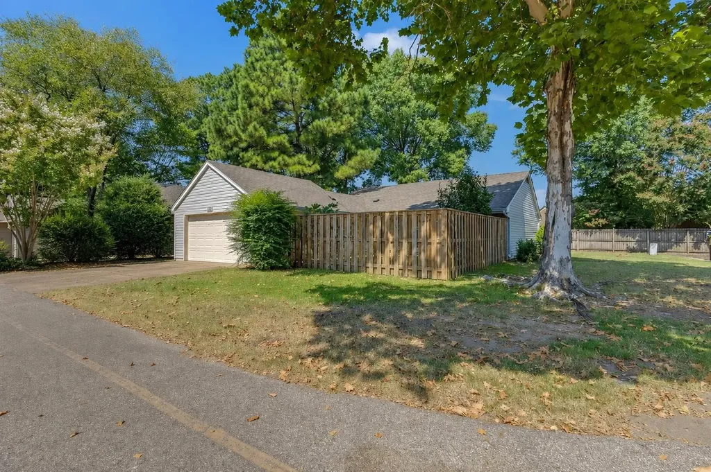 2961 Jib Cove Memphis TN 38119