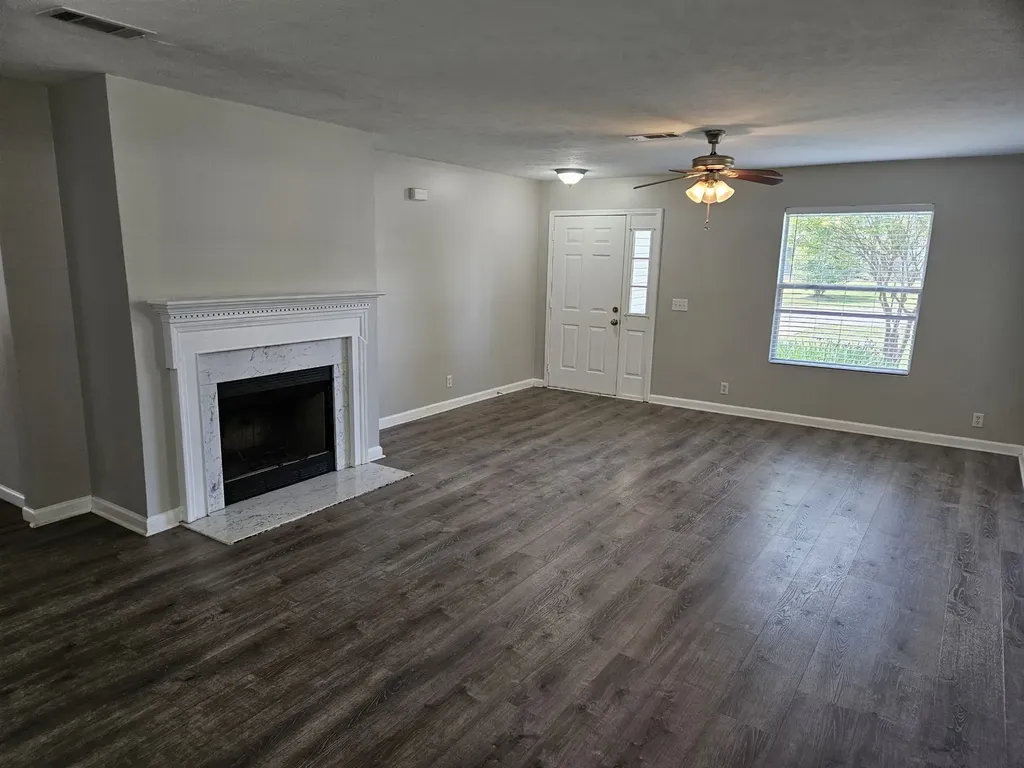 912 Seven Oaks Boulevard Smyrna TN 37167