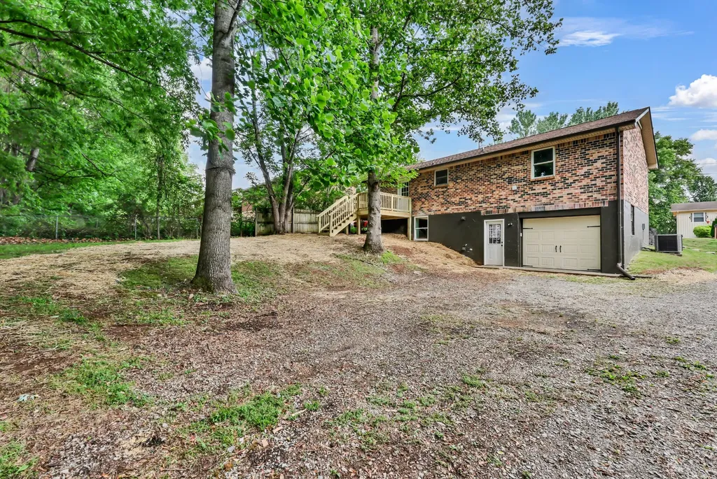 717 Ranch Hill Drive Clarksville TN 37042