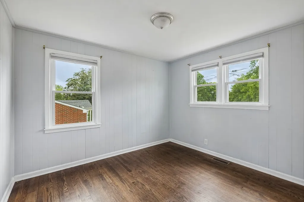 1921 Morris Avenue Columbia TN 38401