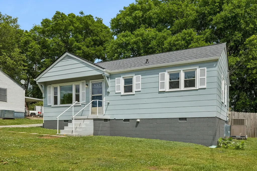 1921 Morris Avenue Columbia TN 38401