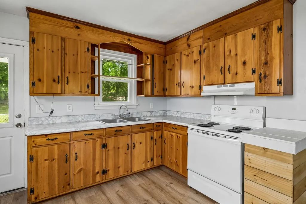 1921 Morris Avenue Columbia TN 38401