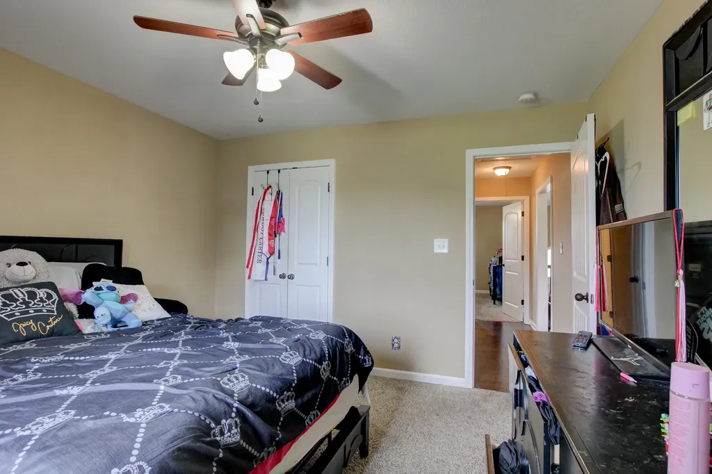 2937 Mcmanus Circle Clarksville TN 37042