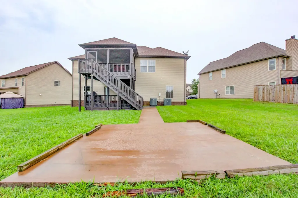 2937 Mcmanus Circle Clarksville TN 37042