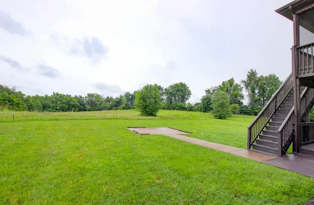 2937 Mcmanus Circle Clarksville TN 37042