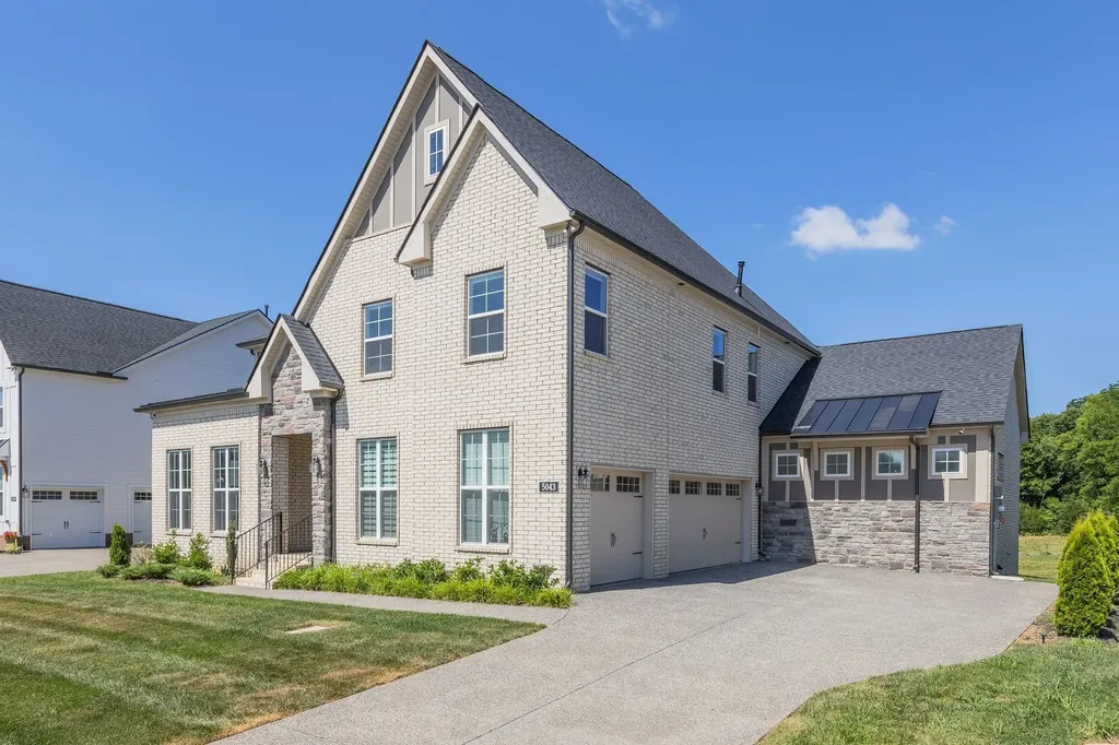 5043 High Park Hill Drive Arrington TN 37014