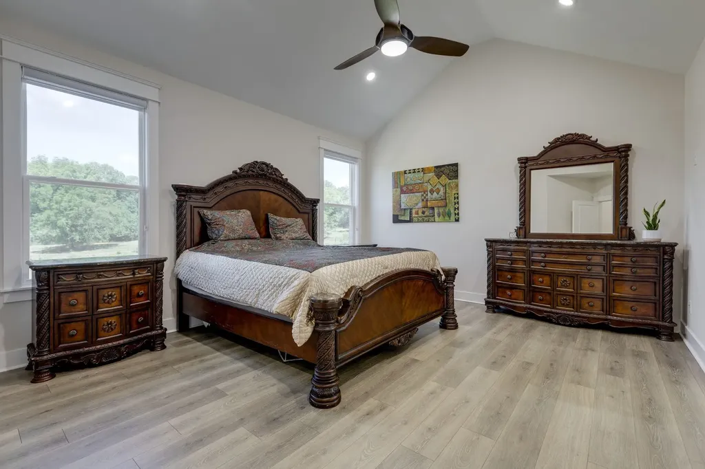 5043 High Park Hill Drive Arrington TN 37014