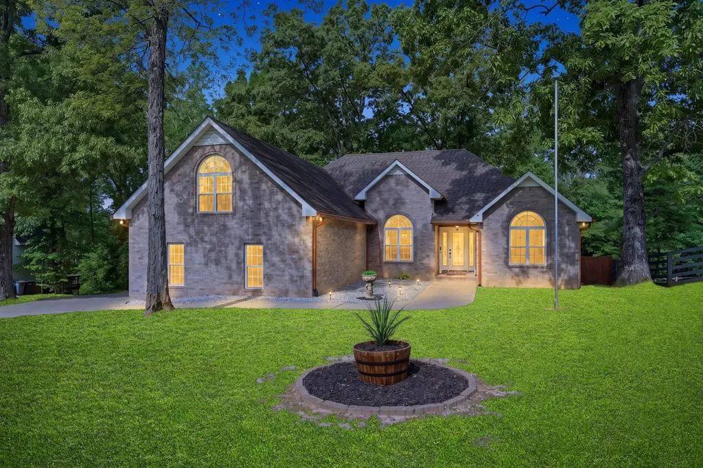 7229 Dice Lampley Road Fairview TN 37062