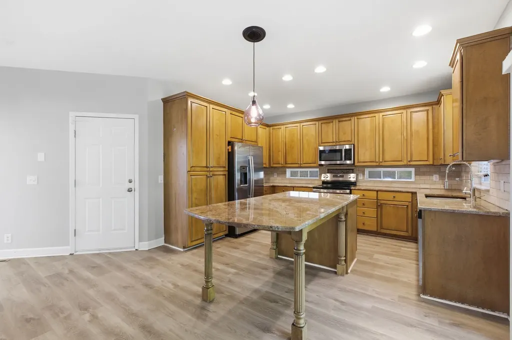 154 Chesapeake Harbor Boulevard Hendersonville TN 37075