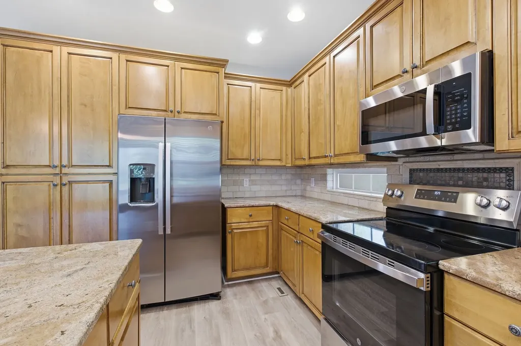 154 Chesapeake Harbor Boulevard Hendersonville TN 37075