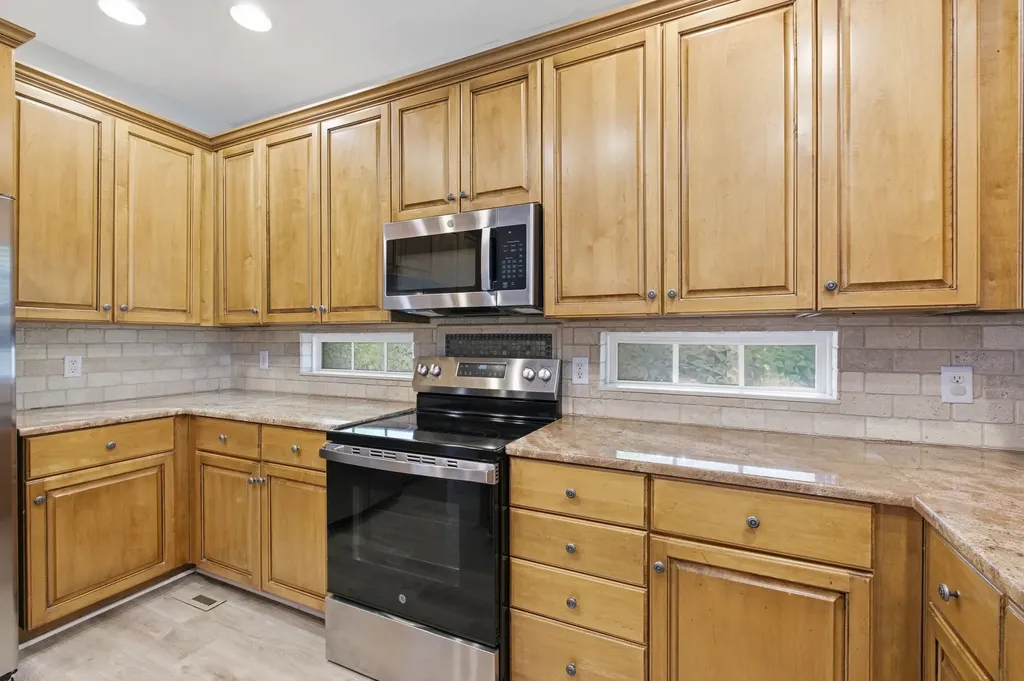 154 Chesapeake Harbor Boulevard Hendersonville TN 37075