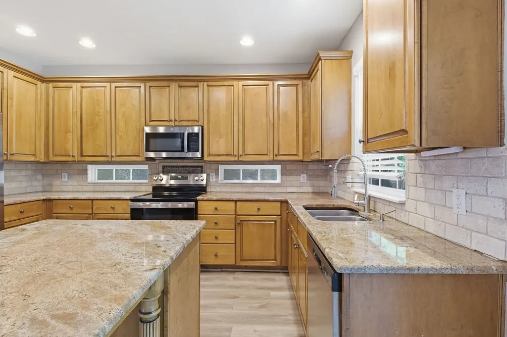 154 Chesapeake Harbor Boulevard Hendersonville TN 37075