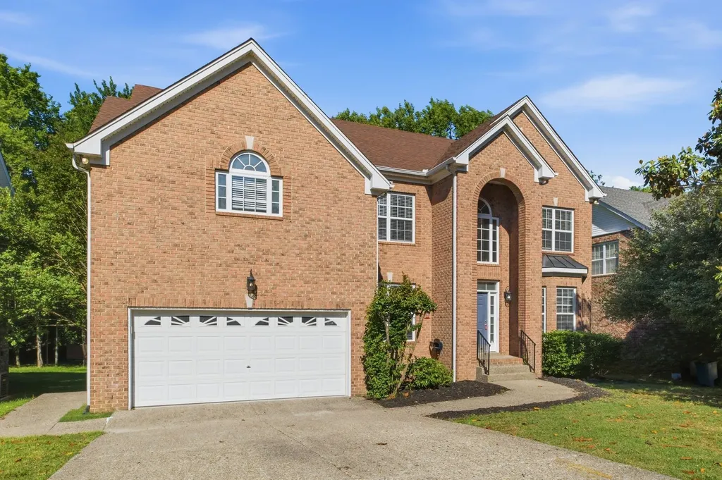 154 Chesapeake Harbor Boulevard Hendersonville TN 37075