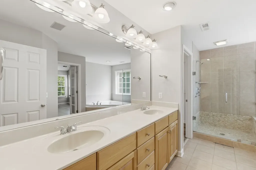 154 Chesapeake Harbor Boulevard Hendersonville TN 37075