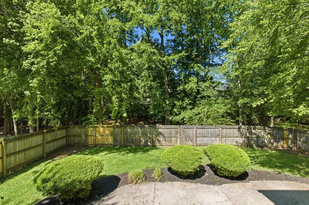 154 Chesapeake Harbor Boulevard Hendersonville TN 37075