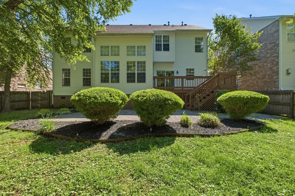 154 Chesapeake Harbor Boulevard Hendersonville TN 37075