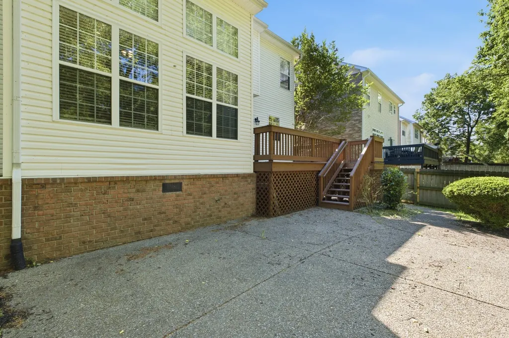154 Chesapeake Harbor Boulevard Hendersonville TN 37075