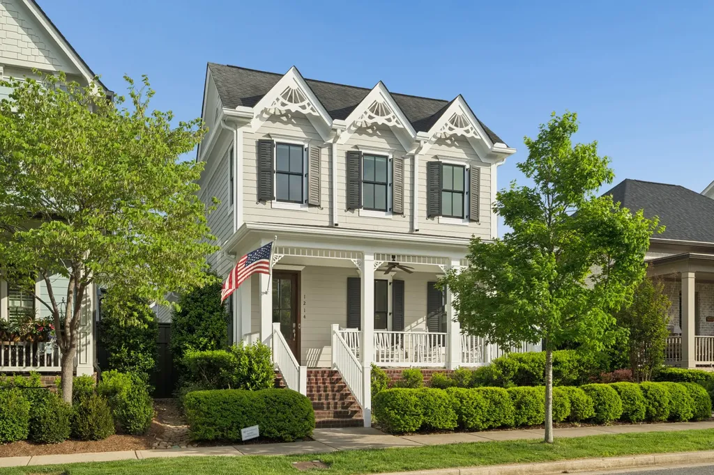 1214 Porter St, NW Franklin TN 37064