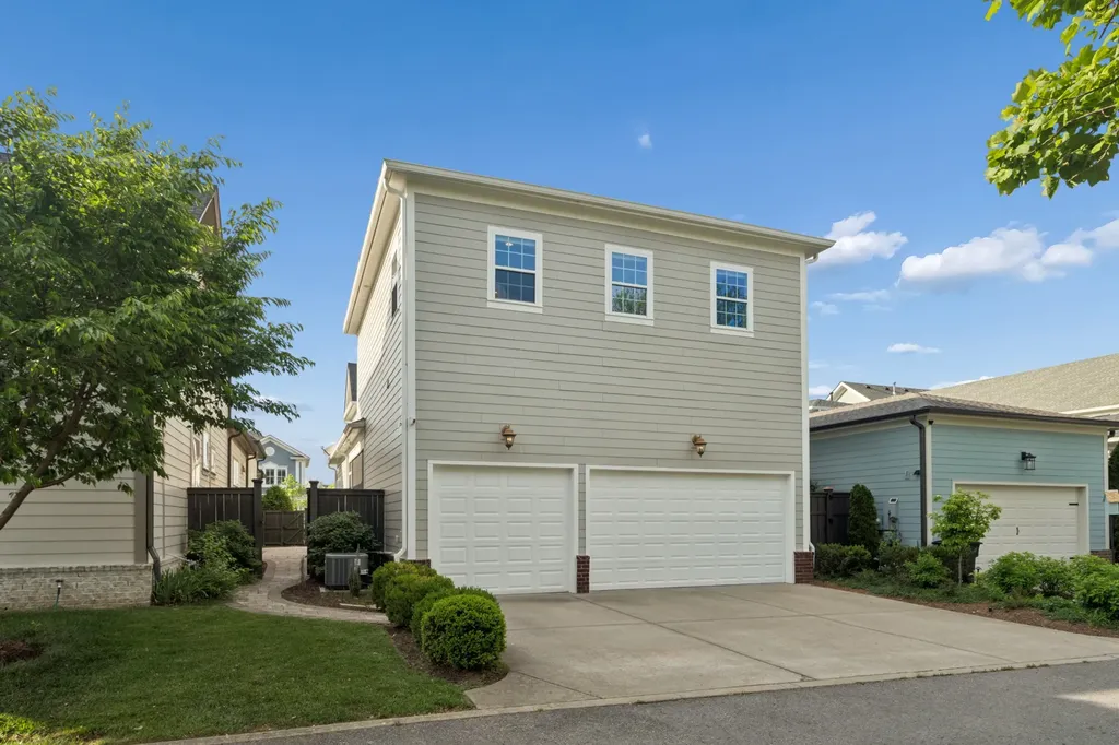 1214 Porter St, NW Franklin TN 37064