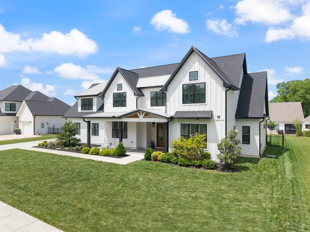 863 Shady Bluff Trail Clarksville TN 37043