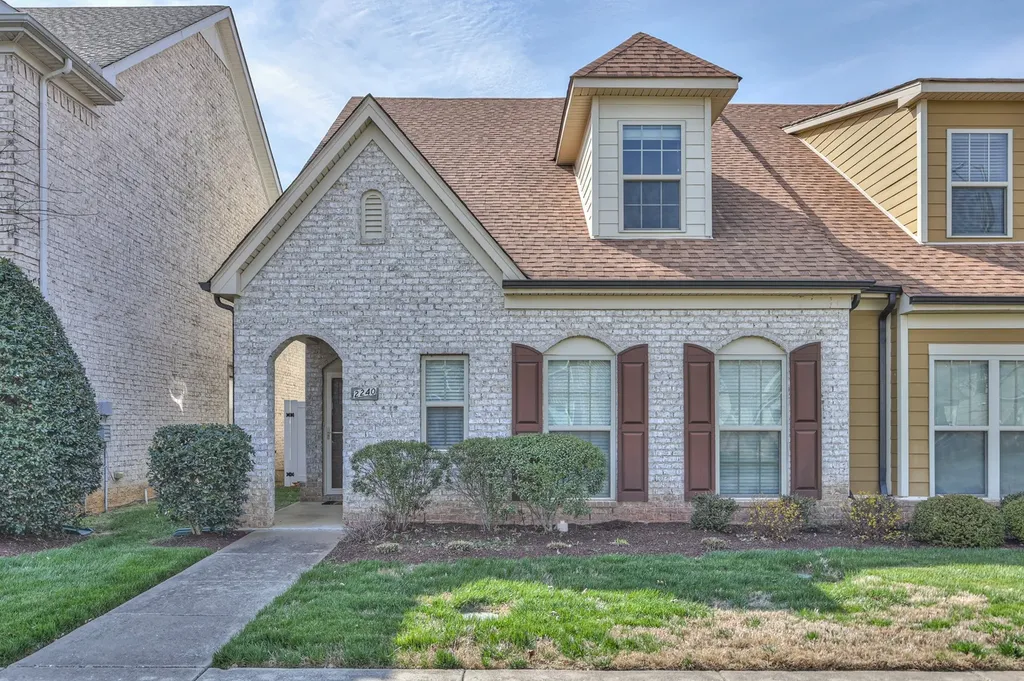 2240 Cason Lane Murfreesboro TN 37128