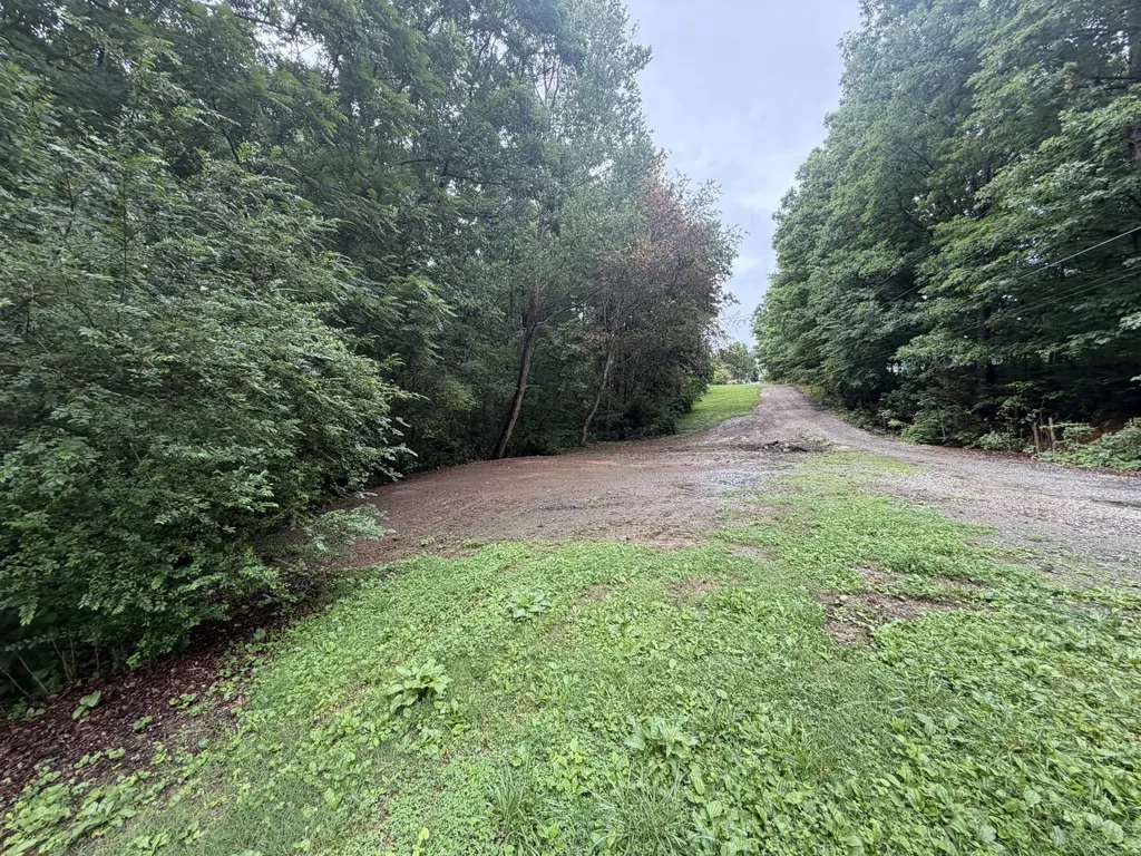 1366 Bandy Road Ashland City TN 37015