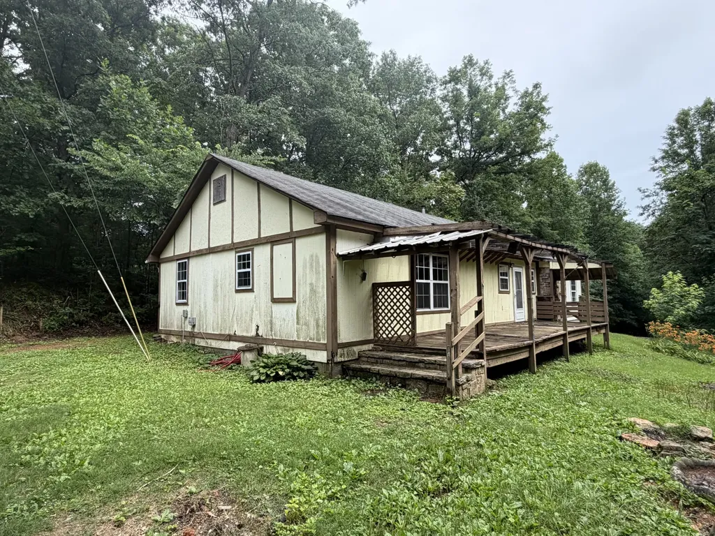 1366 Bandy Road Ashland City TN 37015