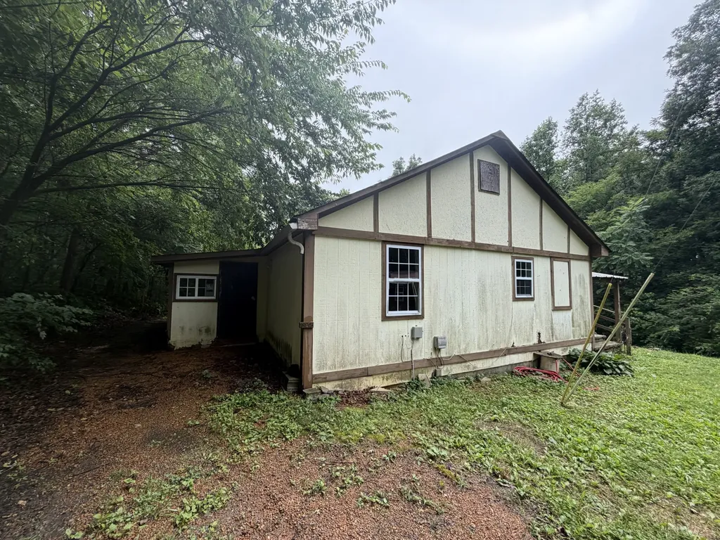 1366 Bandy Road Ashland City TN 37015