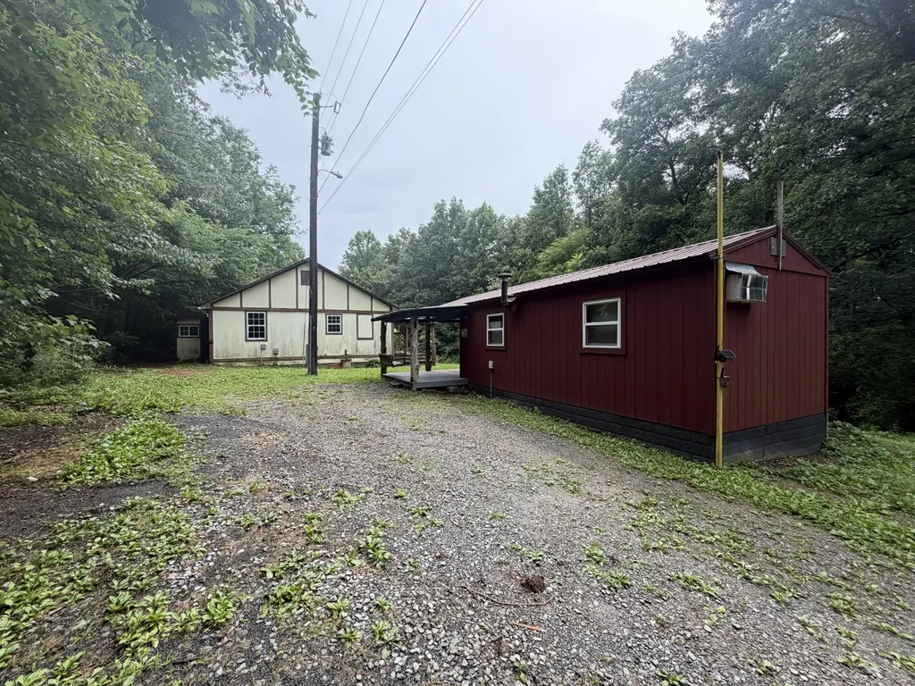 1366 Bandy Road Ashland City TN 37015