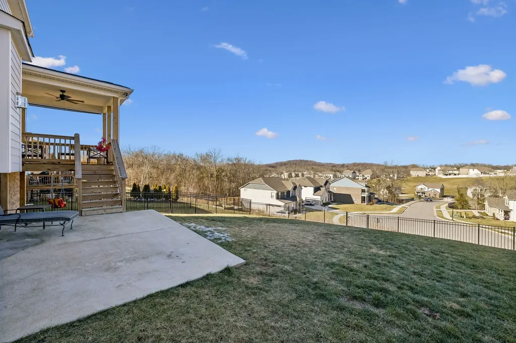 335 Van Conder Place Hendersonville TN 37075