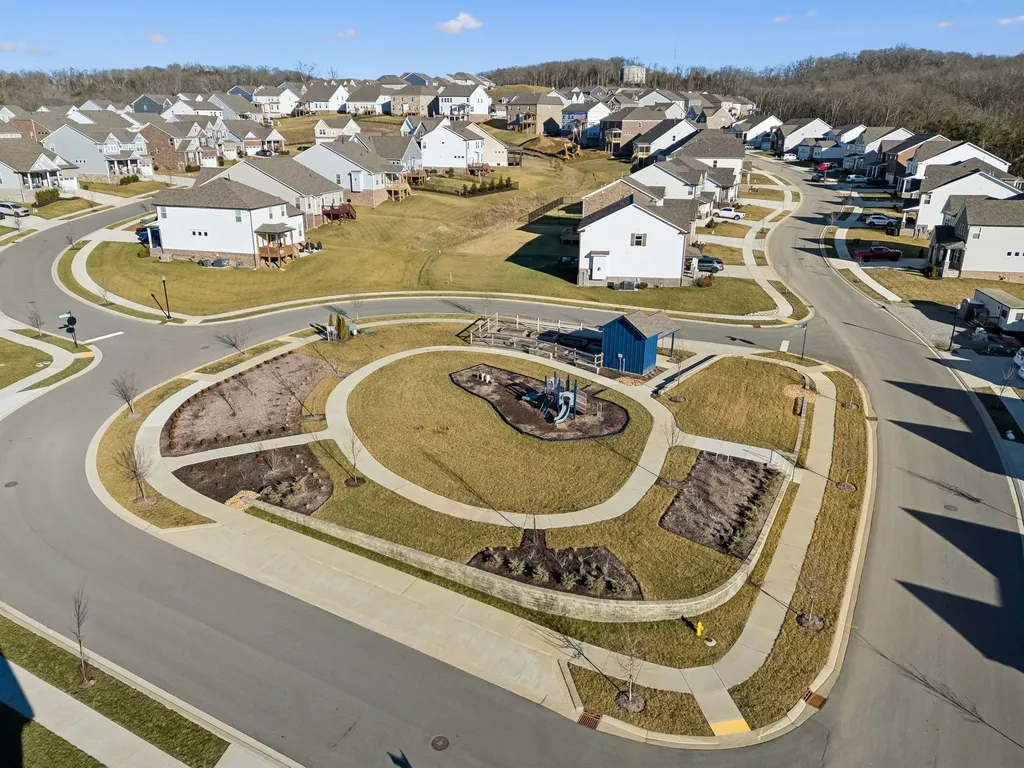 335 Van Conder Place Hendersonville TN 37075