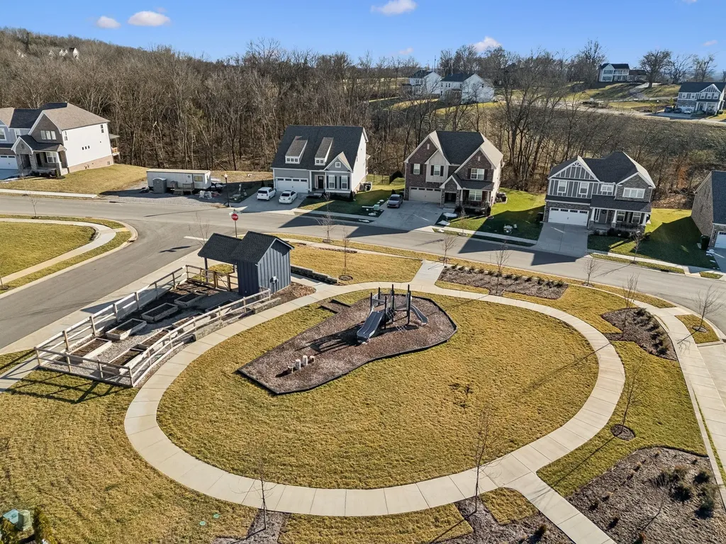 335 Van Conder Place Hendersonville TN 37075