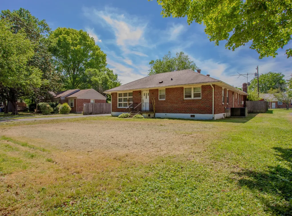 105 Lynn Drive Columbia TN 38401