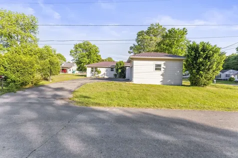 1010 N High Street Winchester TN 37398