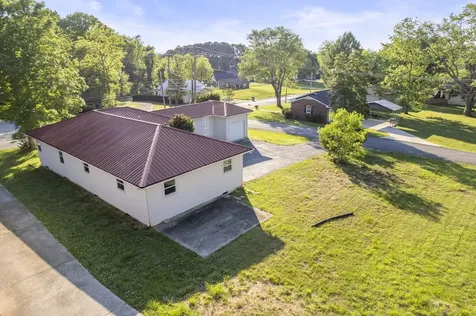 1010 N High Street Winchester TN 37398