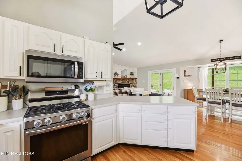 235 Raccoon Valley Road Maynardville TN 37807