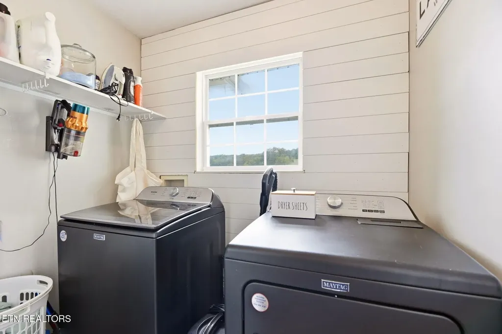 235 Raccoon Valley Road Maynardville TN 37807