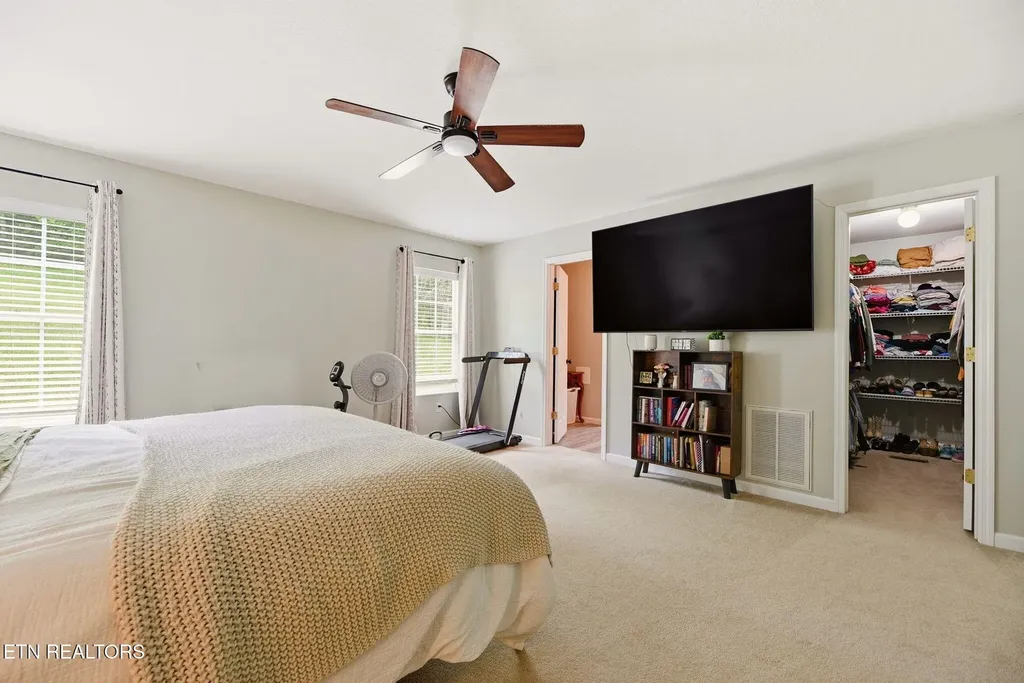 235 Raccoon Valley Road Maynardville TN 37807