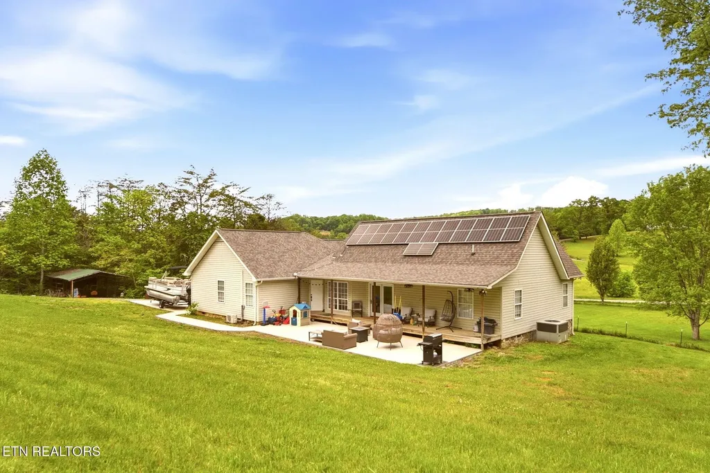 235 Raccoon Valley Road Maynardville TN 37807