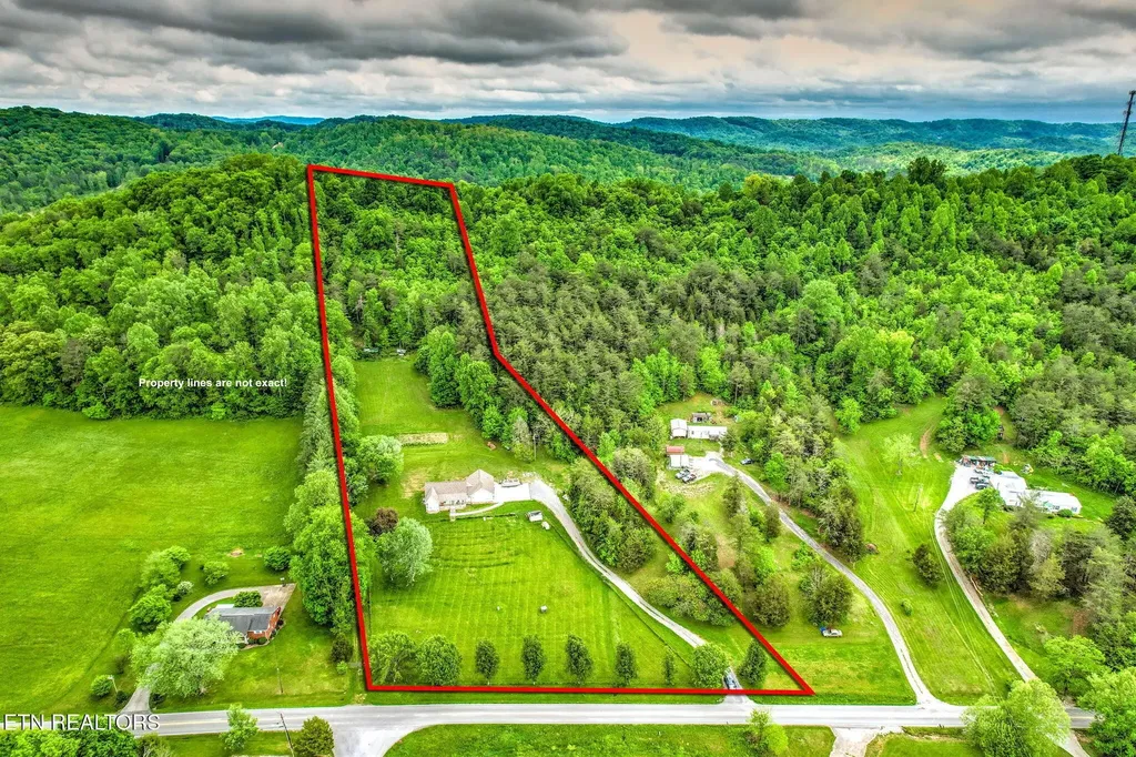 235 Raccoon Valley Road Maynardville TN 37807