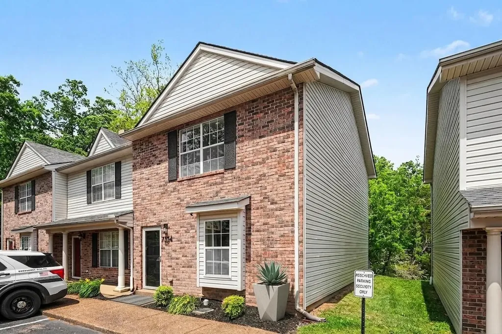 7334 Planters Road Fairview TN 37062