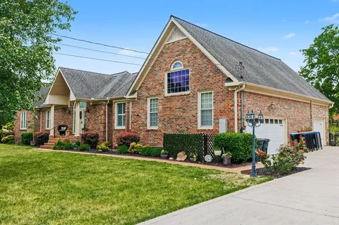 201 Buchanan Circle Hendersonville TN 37075