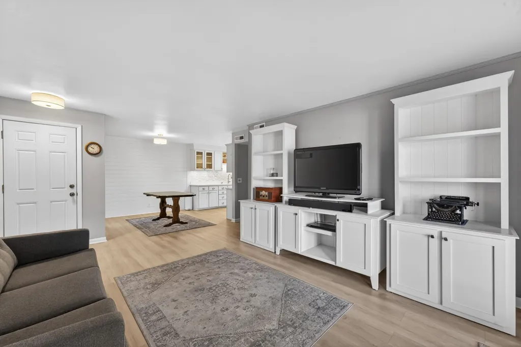 555 N Dupont Avenue Madison TN 37115
