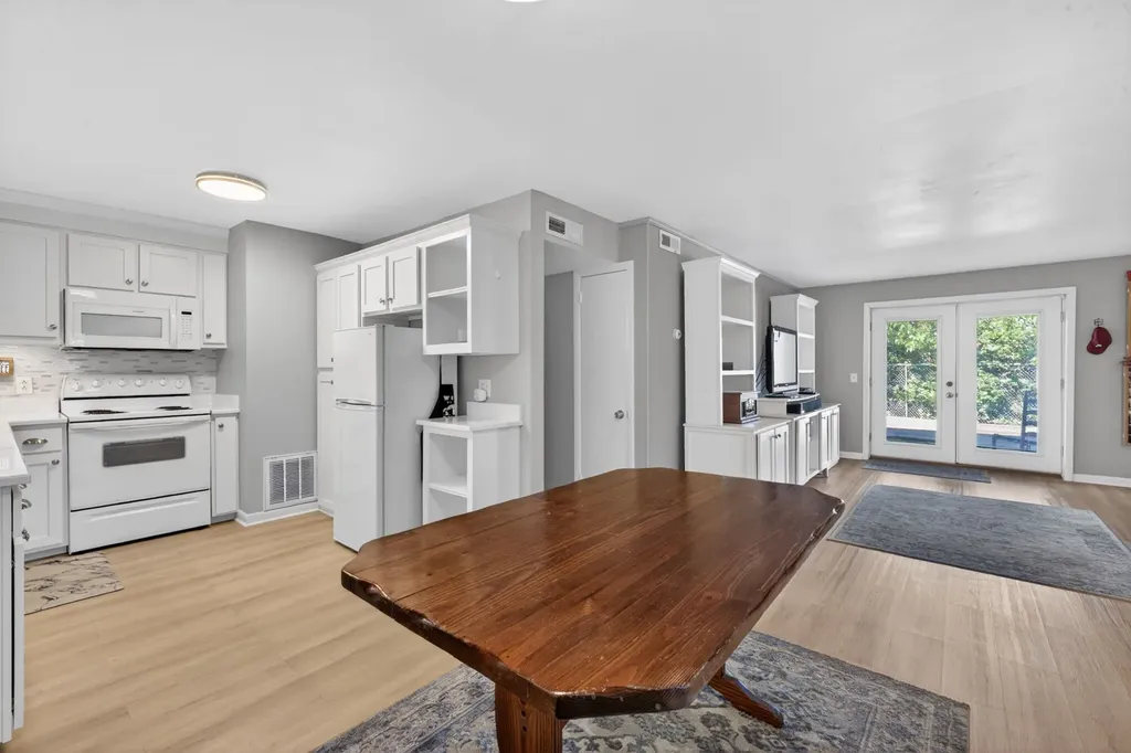555 N Dupont Avenue Madison TN 37115