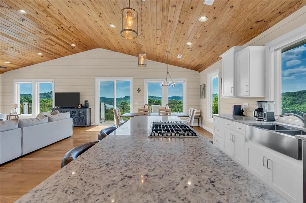 132 Highbridge Drive Smithville TN 37166
