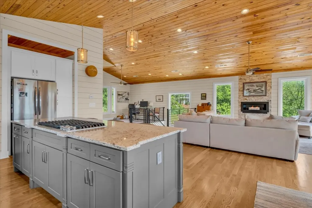 132 Highbridge Drive Smithville TN 37166