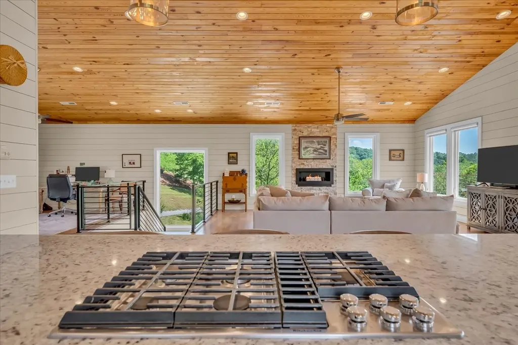 132 Highbridge Drive Smithville TN 37166