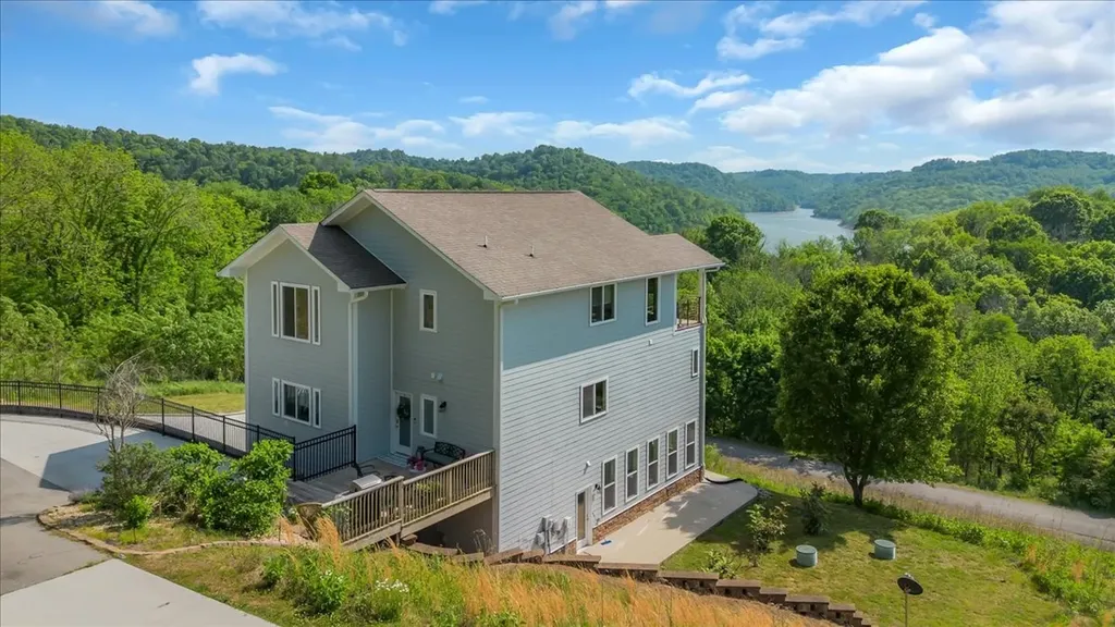 132 Highbridge Drive Smithville TN 37166