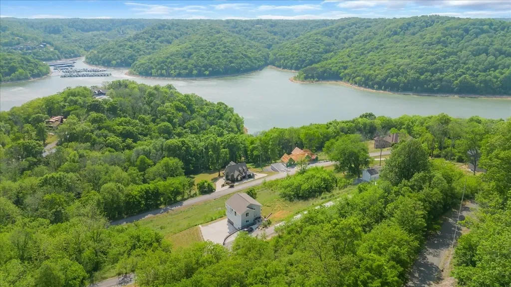 132 Highbridge Drive Smithville TN 37166